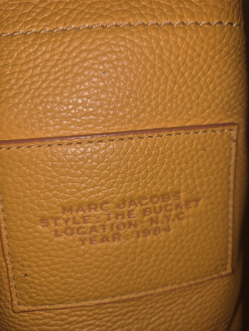 Marc Jacobs The Bucket Small Drawstring Bag in Orange - Picture 4 of 4